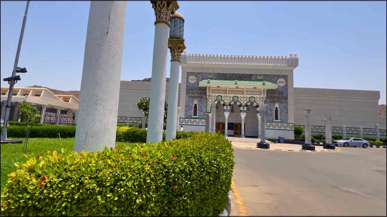 Makkah Museum - Exhibition Of The Two Holy Mosques Masjid Al Haram & Masjid Nabawi - Saudi Arabia